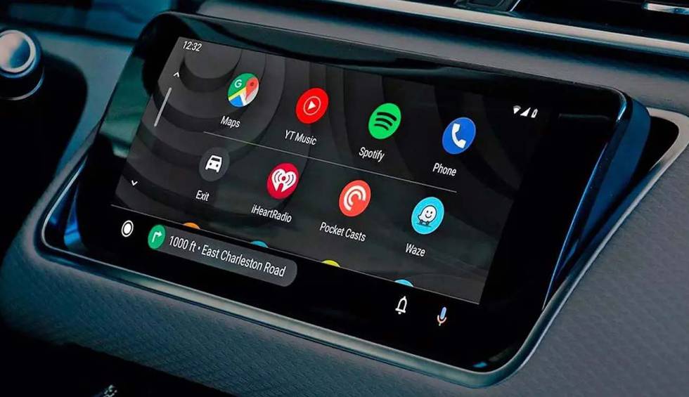 The most anticipated Android Auto improvement for WhatsApp arrives