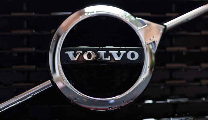 Volvo releases an update to bring Android 11 to its cars
