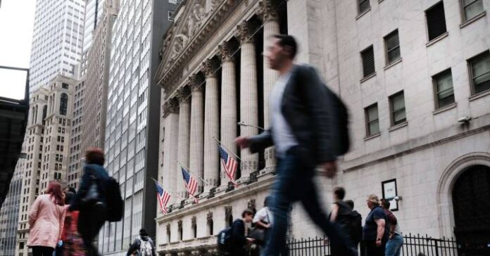 An Economist's Warning to Stock Market Investors
