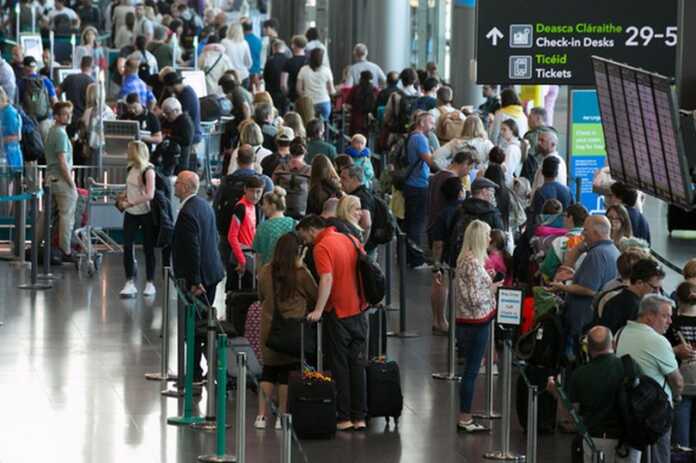 soldiers hit back at being asked to 'compensate' for poor management of dublin airport queues