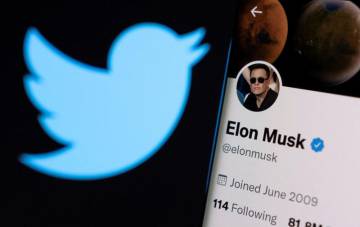 Isotipo de Twitter y cuenta de Musk en la red social.