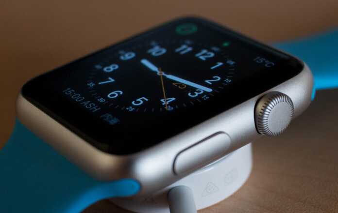 Apple Watch Pro: $900 model and new screen design to be announced on September 7
