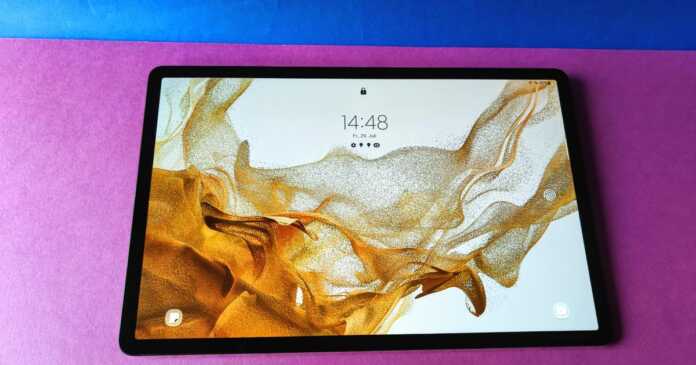samsung galaxy tab s8 in the test top tablet with.jpeg