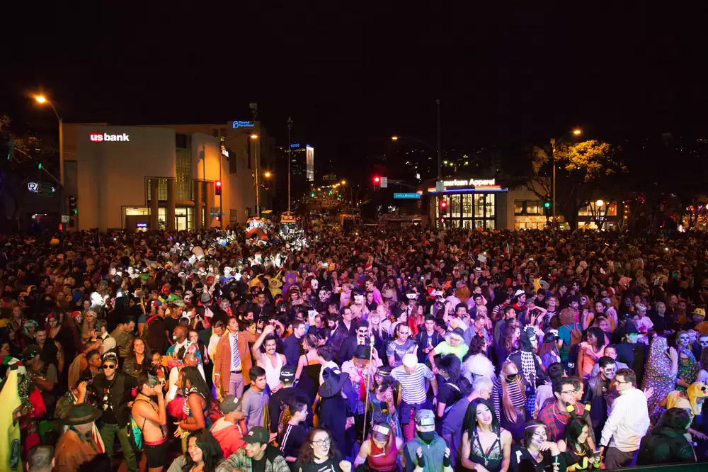 Smart story: West Hollywood Cancels Annual Halloween Carnival – TechSmart