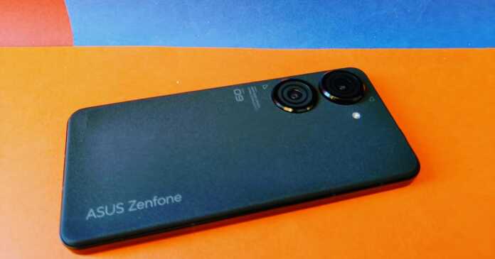 asus zenfone 9 review small smartphone big power with the.jpeg