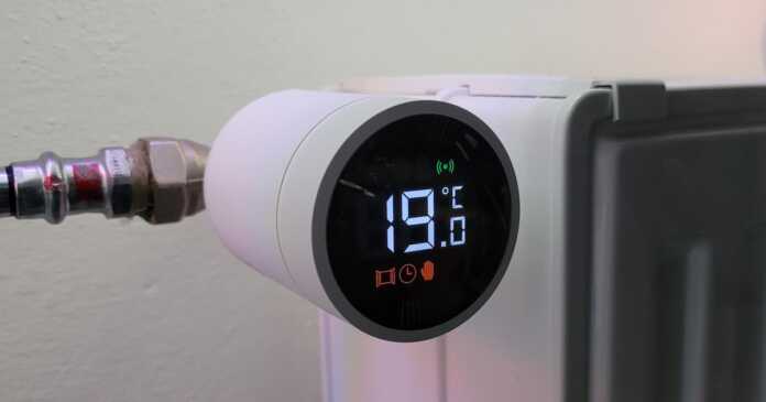 save energy and pay less smart thermostats reduce costs by.jpeg
