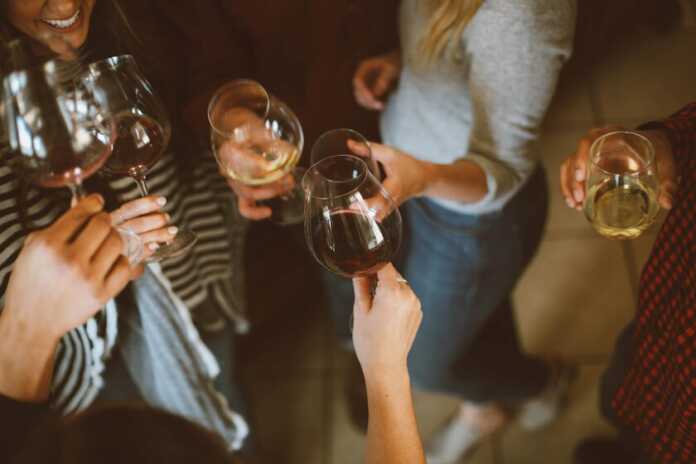 There is an optimal way to control our alcohol consumption (at least according to this group of scientists)
