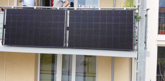 berlin fdp calls for simpler permits for balcony solar systems.jpg