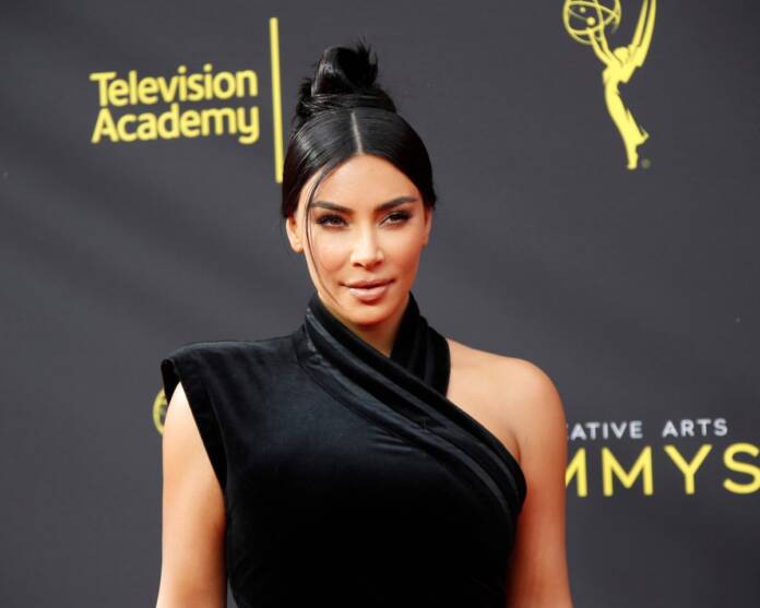 us securities and exchange commission files charges against kim kardashian.jpg