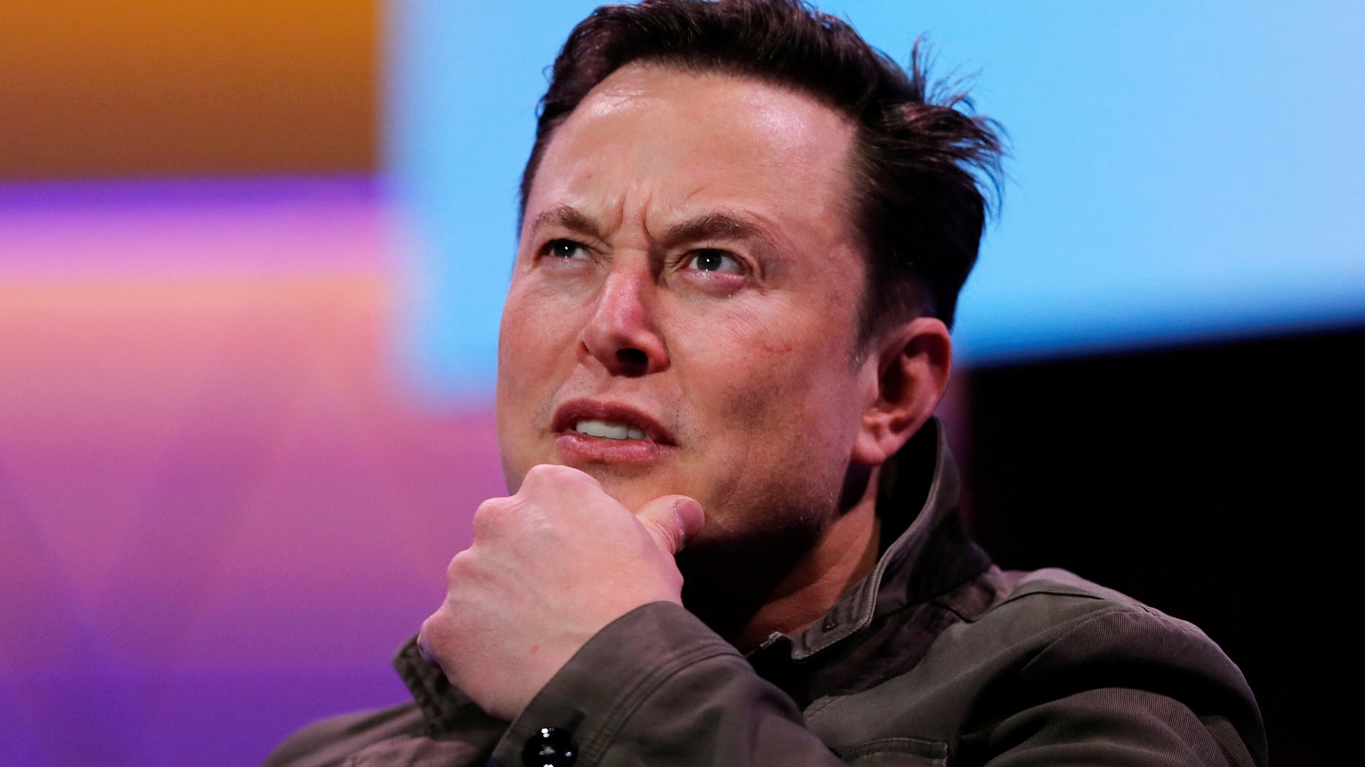 Elon Musk Hires PlayStation 3 Hacker to Fix Twitter
