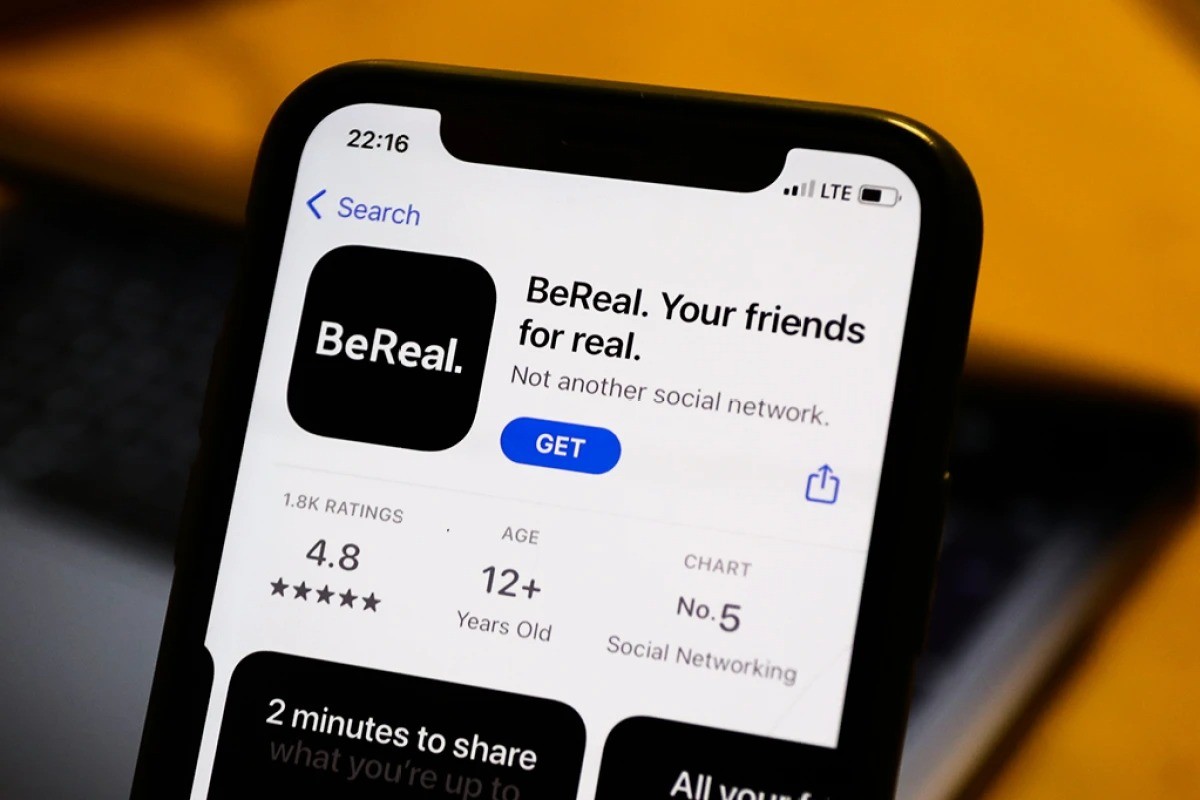 Apple Names BeReal Best iPhone App at App Store Awards 2022
