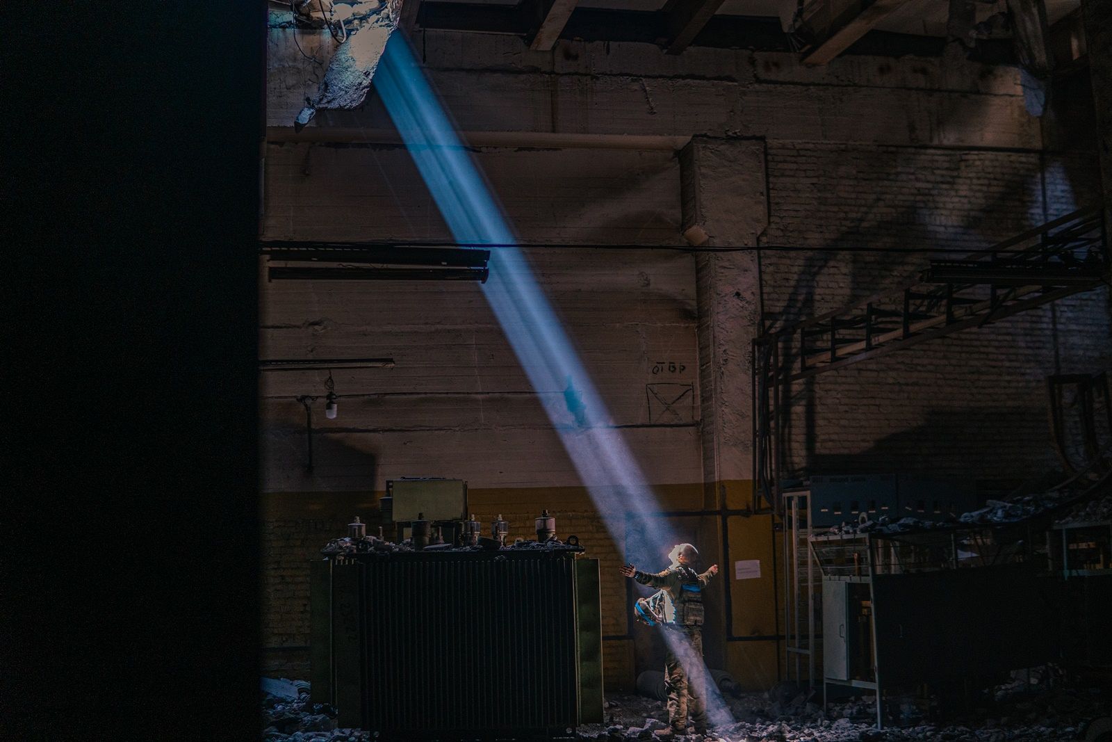 The pictures taken by Kozatskyi depict the Ukrainian resistance inside the Azovstal steel plant, the last stronghold in Mariupol.