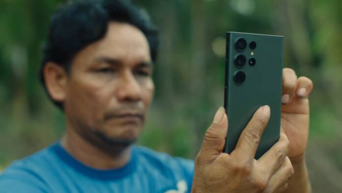 Samsung Galaxy line is used by indigenous people to defend the Amazon rainforest
