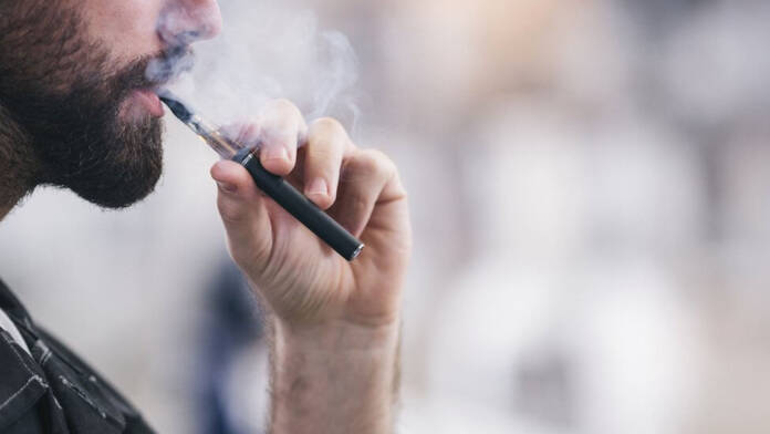 in the us, an electronic cigarette was created with the function of checking the age of the smoker