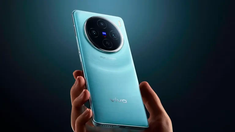 the mobile phone with the most powerful telephoto lens in history the vivo x100 pro and x100 debut internationally