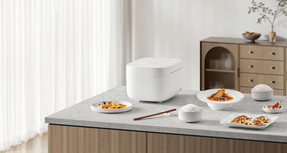 A small Smart 8 in 1 appliance from Xiaomi