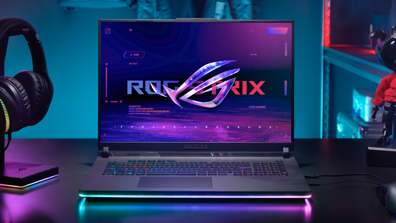 Asus announces ROG Strix SCAR 18 (2024) laptops - The current operating system is Windows 11 Home from Microsoft.